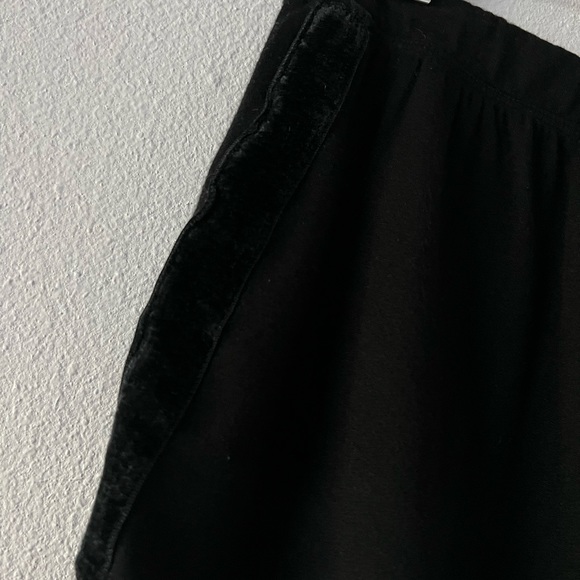 {Le Marche by Naked Princess} Black Shorts - Picture 5 of 7